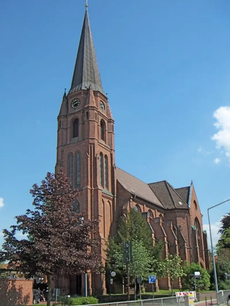 Syke: Im Ortsteil Gessel wurde 2011 ein bronzezeitlicher Goldhort gefunden, der heute im Kreismu