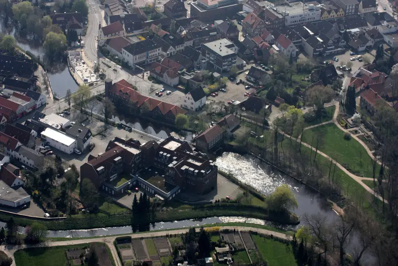 Wildeshausen: Wildeshausen liegt an der Hunte mitten im Naturpark Wildeshauser Geest; zum Stadtgebiet ge